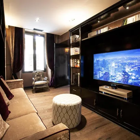 Kelly Villa Cannes